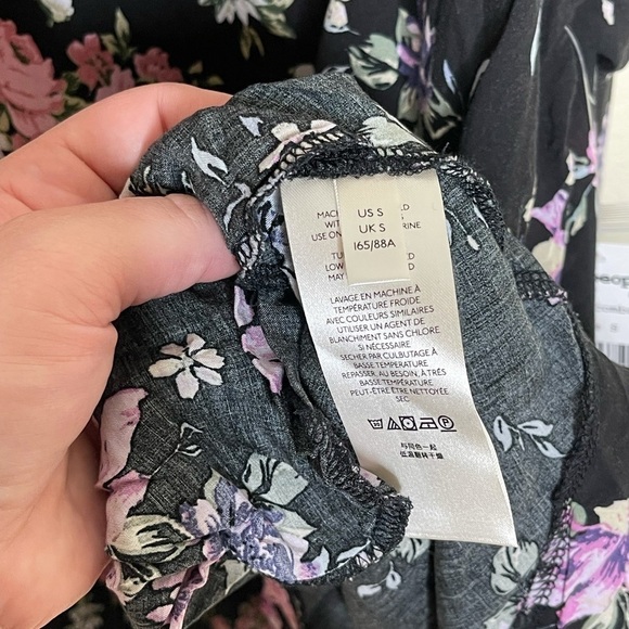 Floral Ruffle Women's Top - Picture 14 of 15